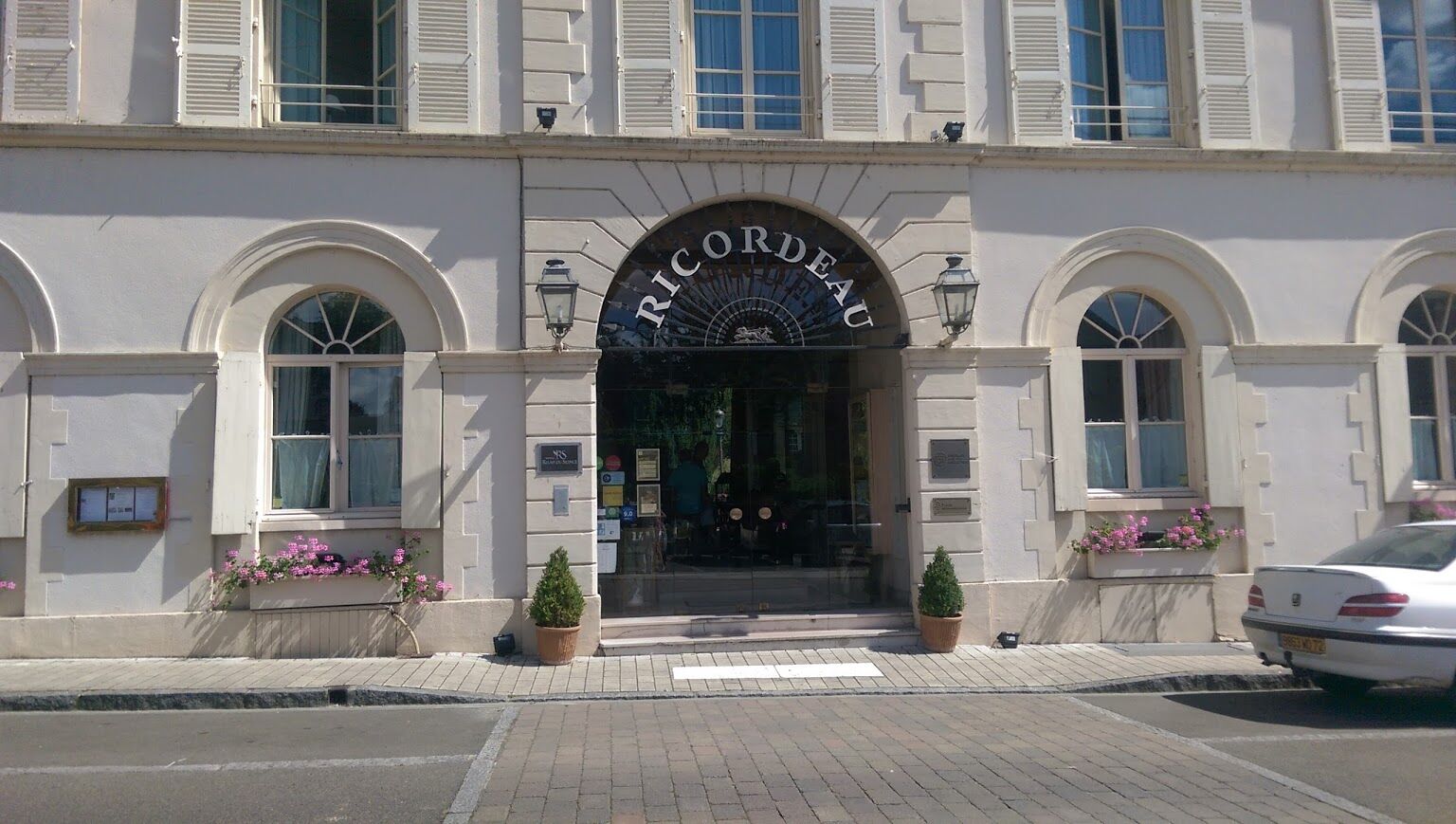 Hotel-Restaurant Ricordeau Loué Kültér fotó